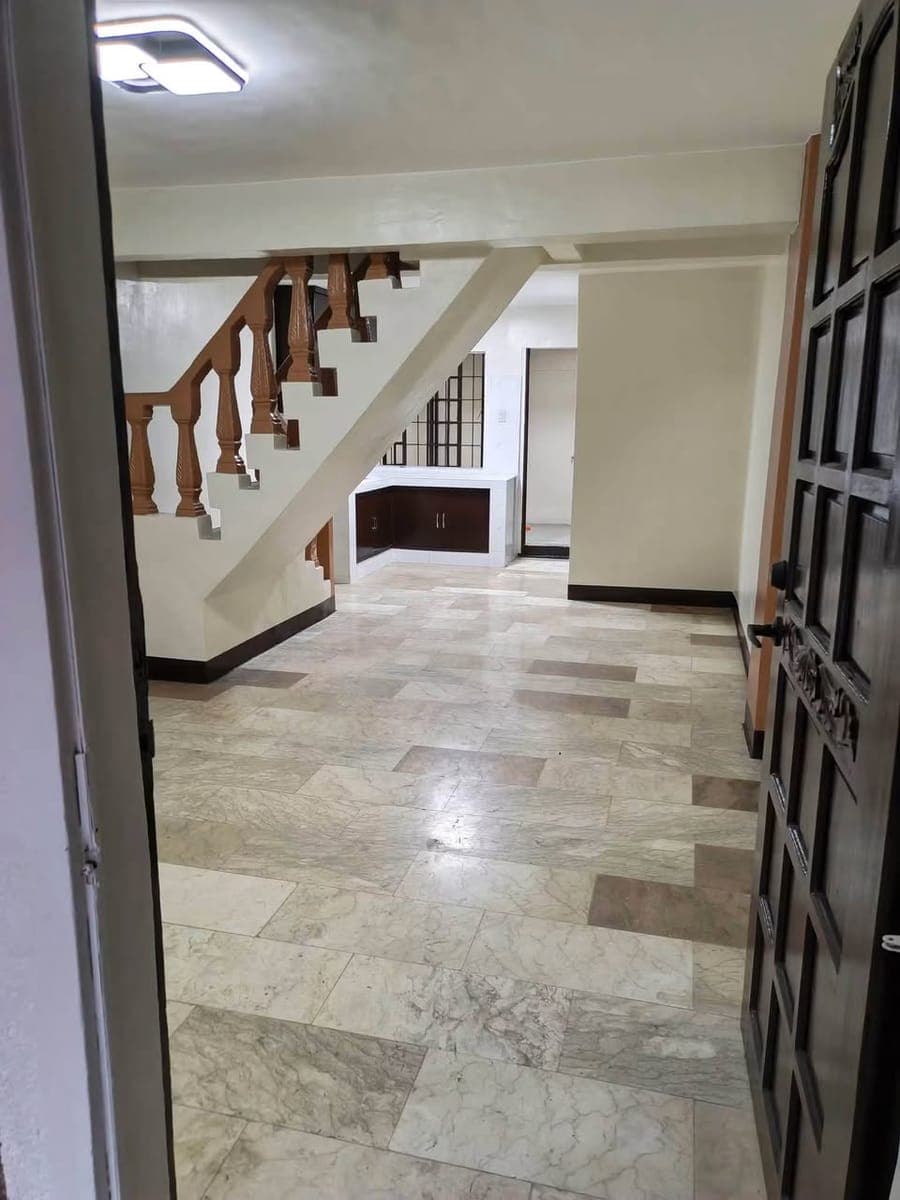 FOR RENT: 2-Storey House - photo 3