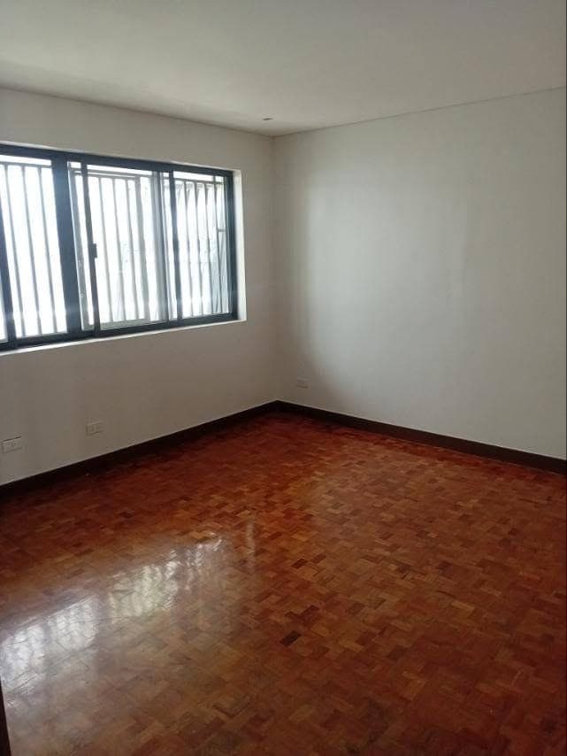 Bungalow House for Rent - photo 3