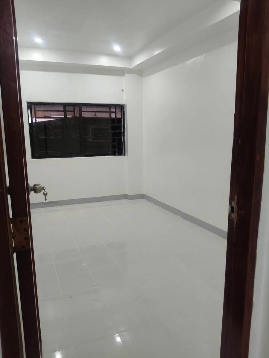 For rent: 2 bedroom unit -17k - photo 3