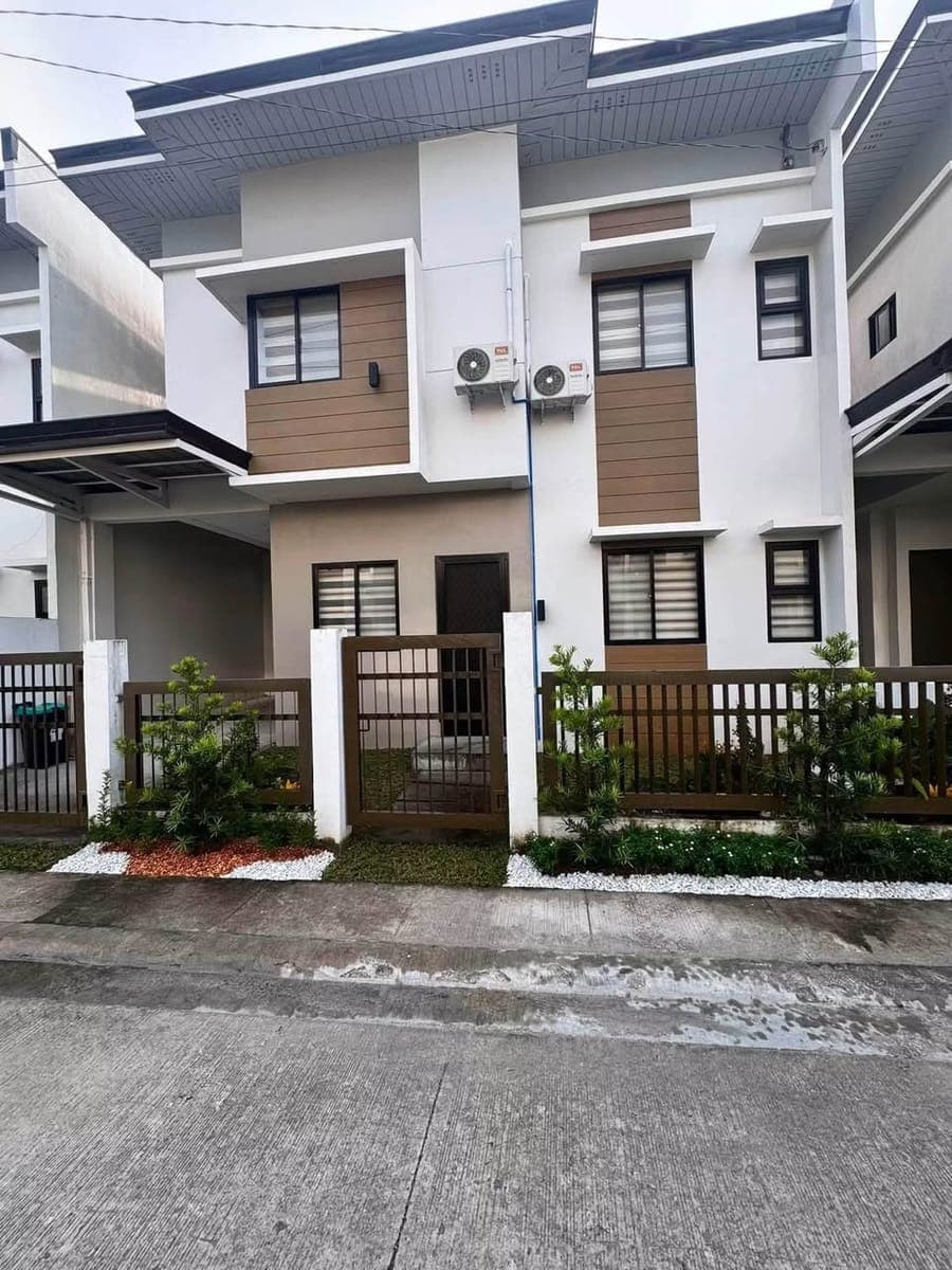 🏡 FOR RENT | Fully Furnished Home in Hausland, Mabalacat City - photo 1