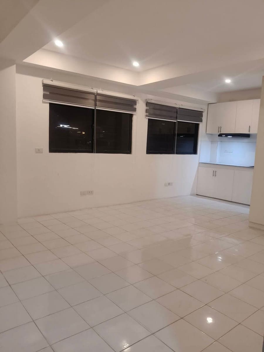 Studio type Dimasalang street Baclaran - 14k monthly rent - photo 1