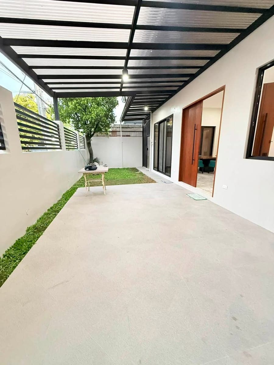 🏡 FOR RENT | Brand New Modern Bungalow in Merville, Parañaque - photo 1