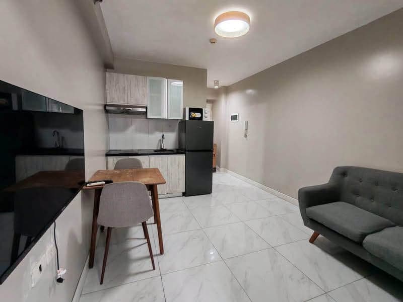 ₱20k MONTHLY‼️ | SPACIOUS 1BR UNIT IN MONARCH PARKSUITES - photo 1