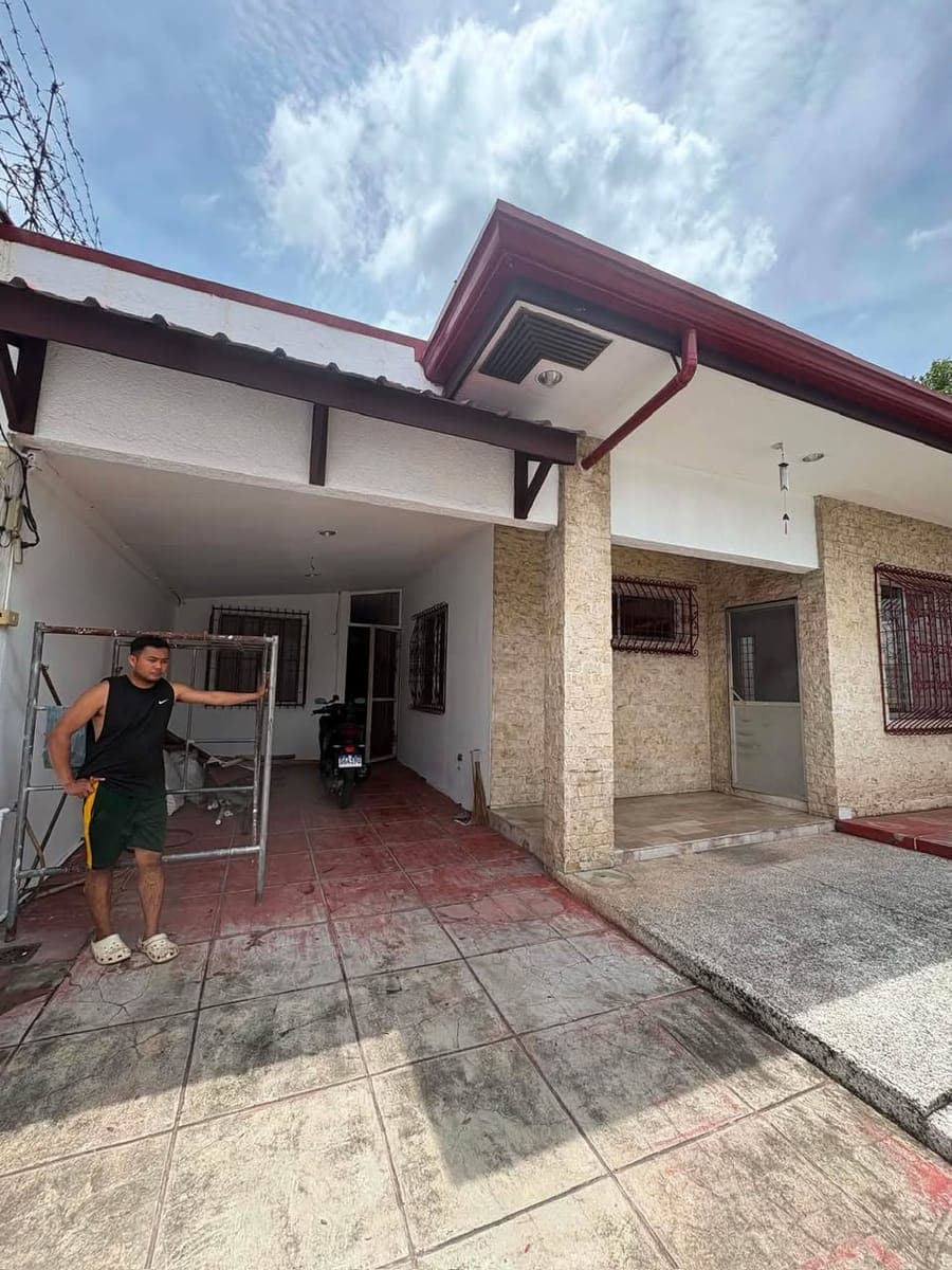BUNGALOW HOUSE FOR RENT IN BF HOMES NEAR SOUTHVILLE - photo 3