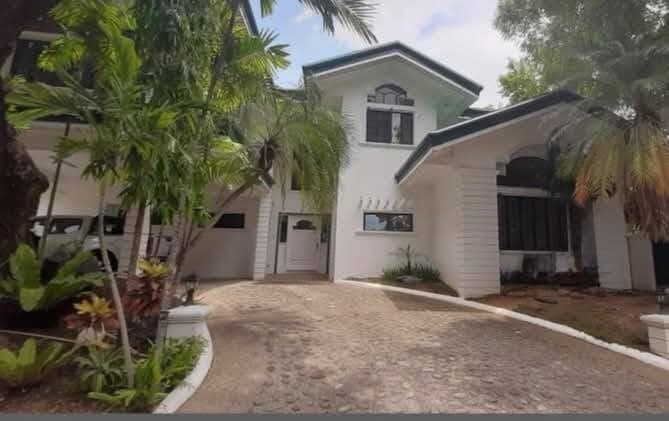 FOR RENT HOUSE AND LOT WITH SWIMMING POOL IN AYALA ALABANG VILLAGE, MUNTINLUPA 🏡 - photo 1