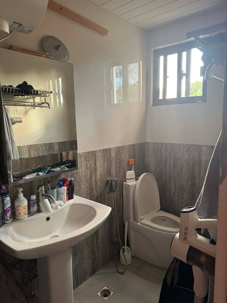 # **URGENT: Looking for a housemate – WFH-Ready & Semi-Furnished** - photo 3
