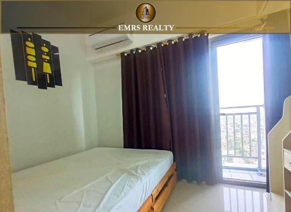 Green Grass Residences - Quezon City - Besides SM North, near SM Trinoma - photo 1