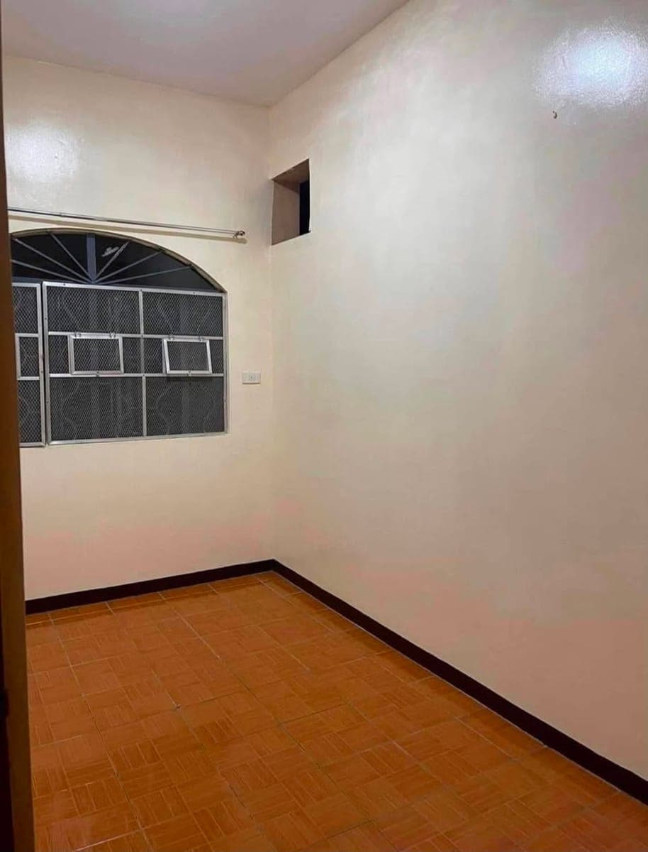 House for rent (2 story) - photo 3