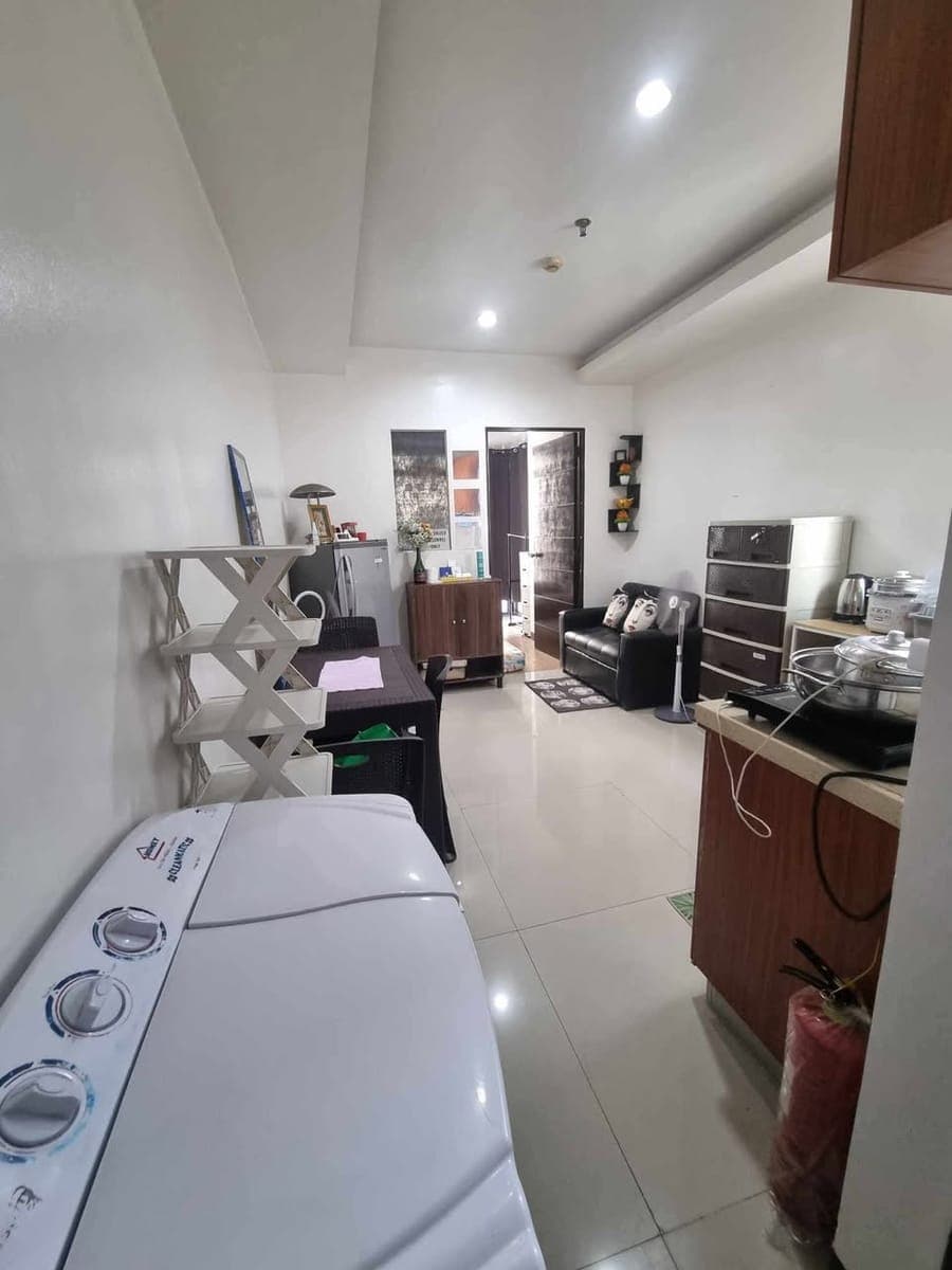 30SQMS FULLY FURNISHED 1BEDROOM CONDO WITH BALCONY FOR RENT NEAR AIRPORTS - photo 2