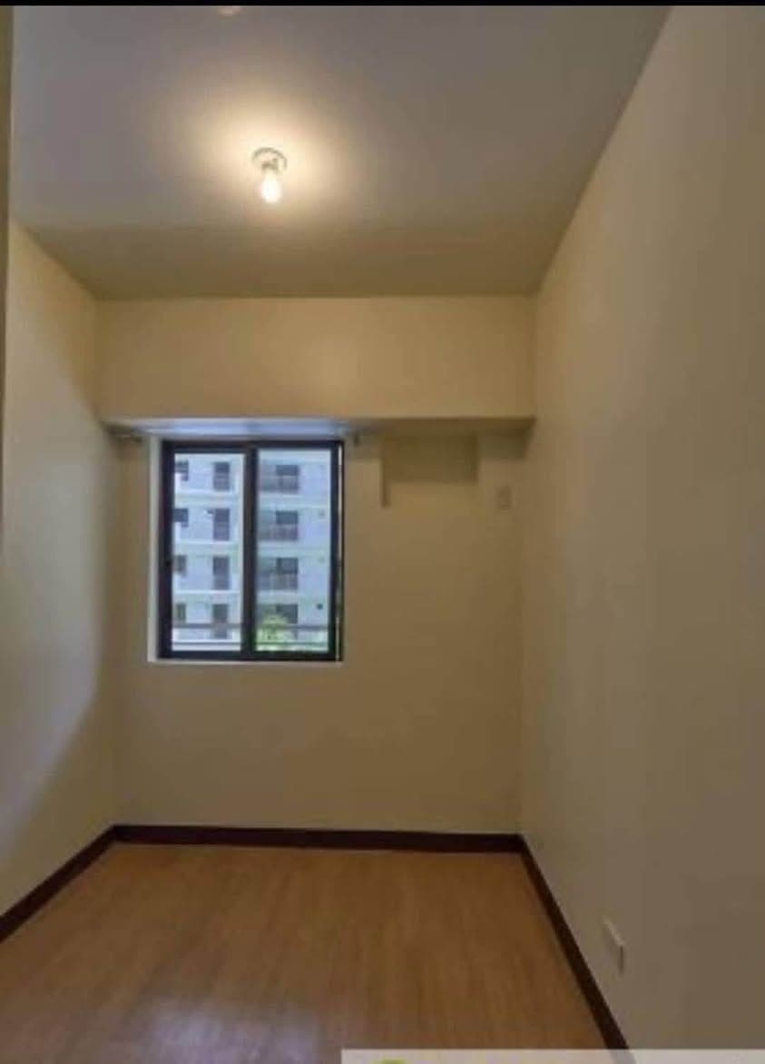 Two Bedroom with balcony Condo Unit for Rent in Calathea Place. - photo 5