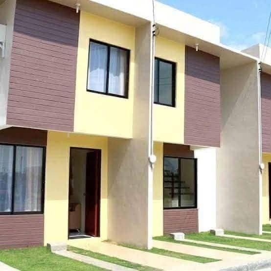 🏡 FOR RENT – Fully Furnished Townhouse - photo 1