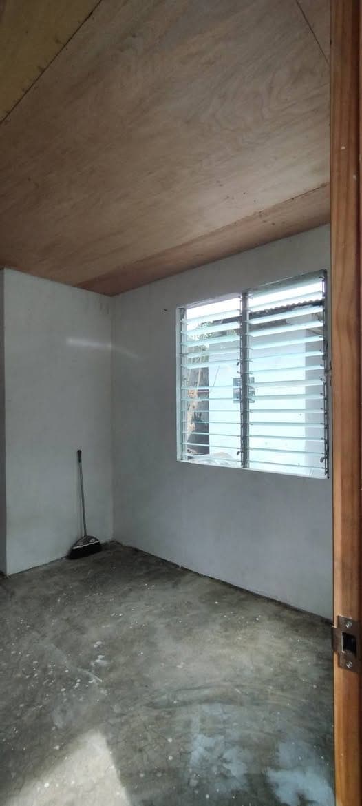 PTPA admin. for rent 1 room with attached bathroom 4k monthly and 1 month advance inside sa compound. good for 2 persons - photo 4