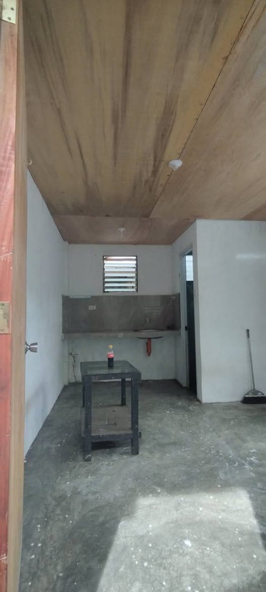 PTPA admin. for rent 1 room with attached bathroom 4k monthly and 1 month advance inside sa compound. good for 2 persons - photo 5