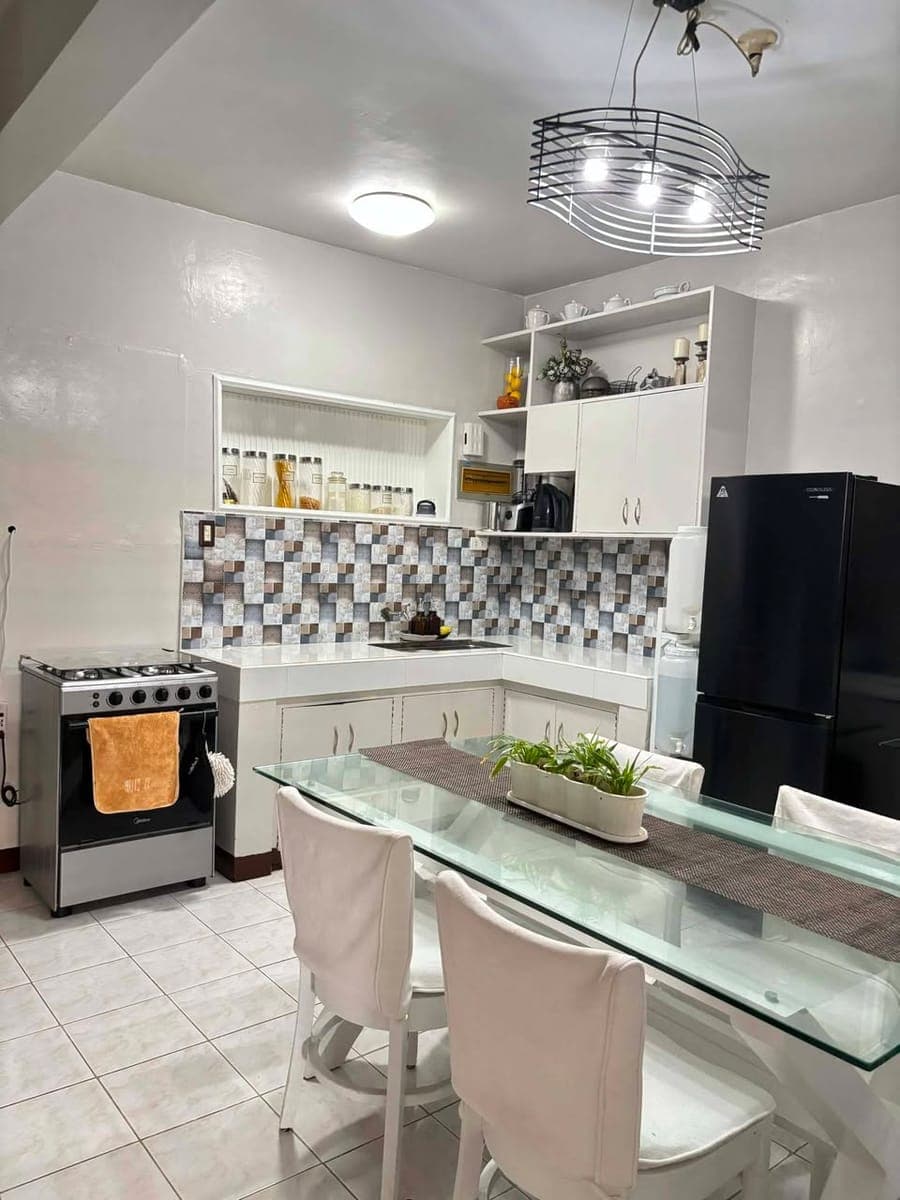 🏡 FOR RENT – Fully Furnished Townhouse 🏡 - photo 4