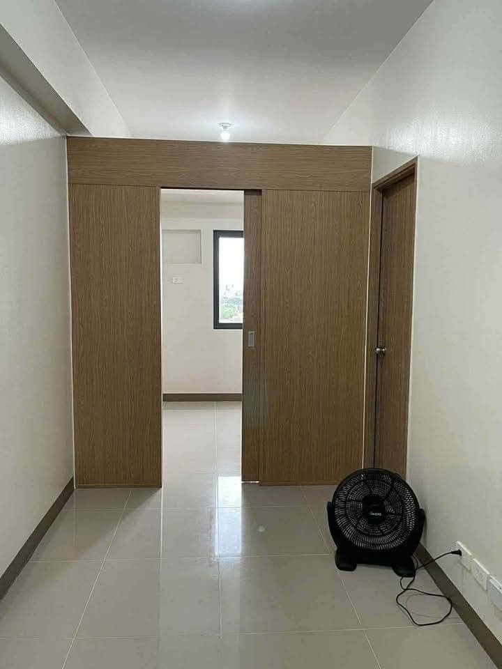 For rent! 2BR BARE UNIT 15,000 - photo 1