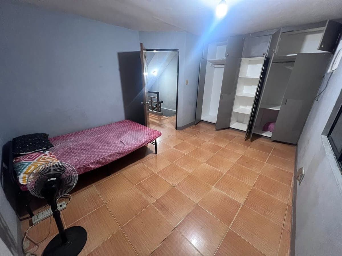 Room for rent (Multinational Village ) near Airport.sucat.moonwalk - photo 1