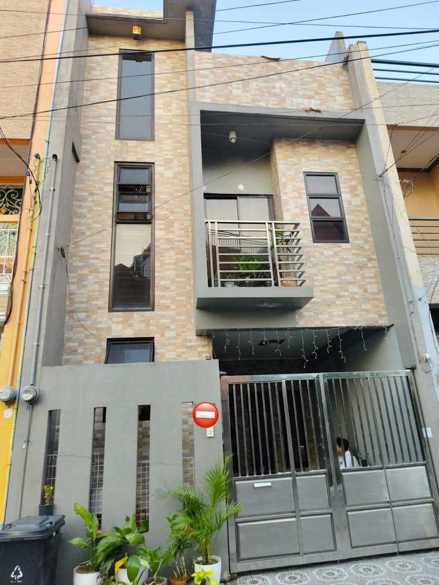✨House for Rent/Two-Storey House✨ - photo 1