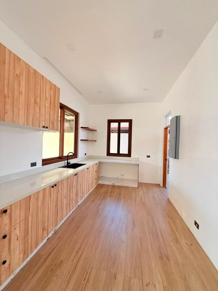 🏡 FOR RENT – Modern Bungalow - photo 4