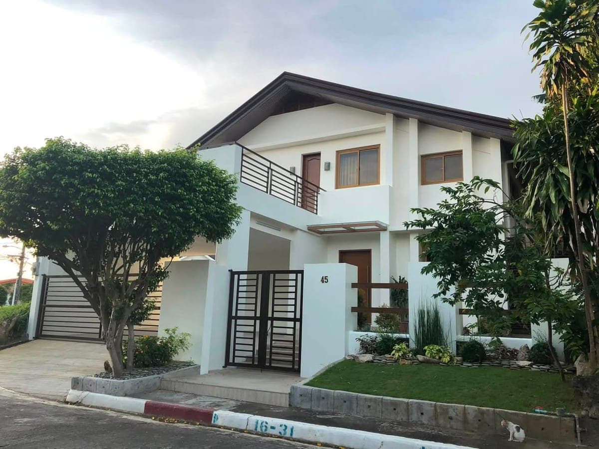 🏡 FOR LEASE - photo 1