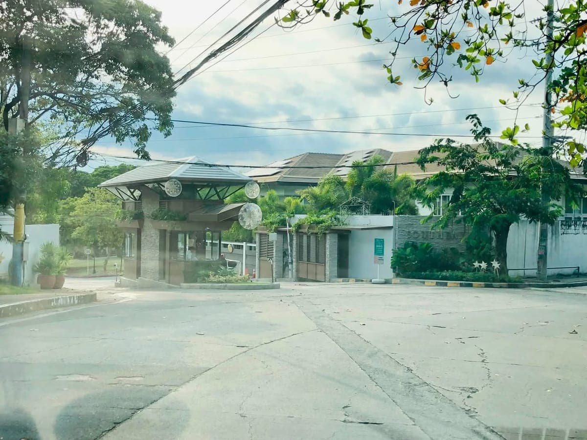 🏡 FOR LEASE - photo 4