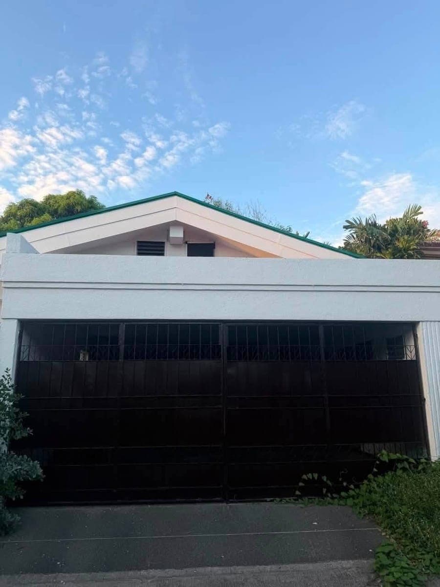 Newly renovated Bongalow for rent in BF Pitong Daan. - photo 1