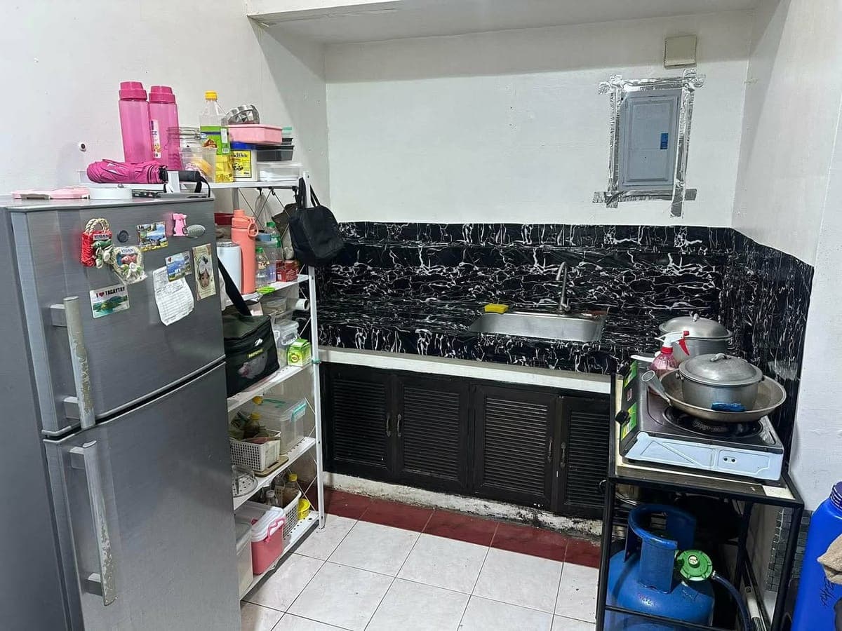MALE AND FEMALE (Seperate room and floor) CONDO BEDSPACE OR ROOM FOR RENT - photo 1