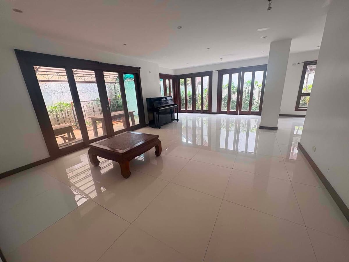 HOUSE FOR RENT IN BF HOMES - photo 2