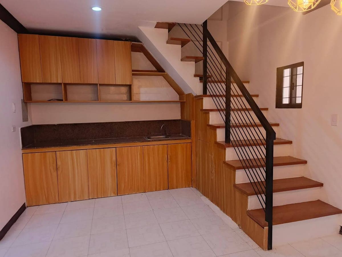🏠Two storey house with roof deck FOR RENT - photo 2