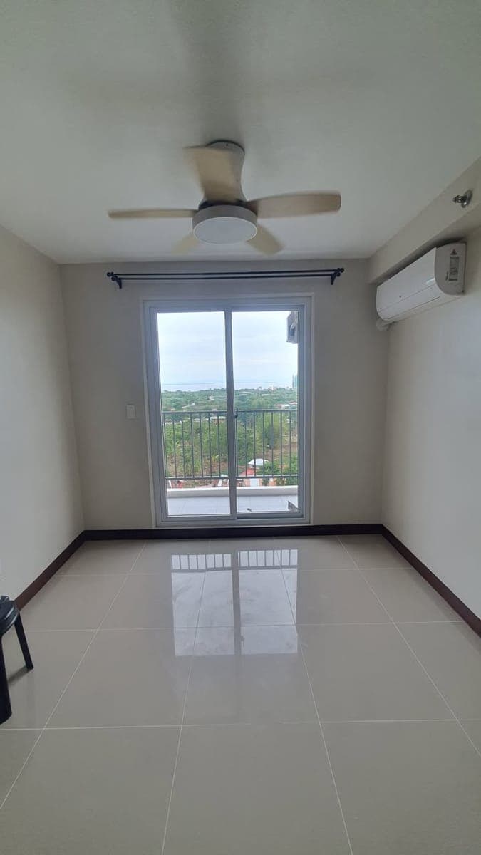 ‼️ UNFURNISHED CONDO UNIT FOR LONG TERM RENT‼️ - photo 2