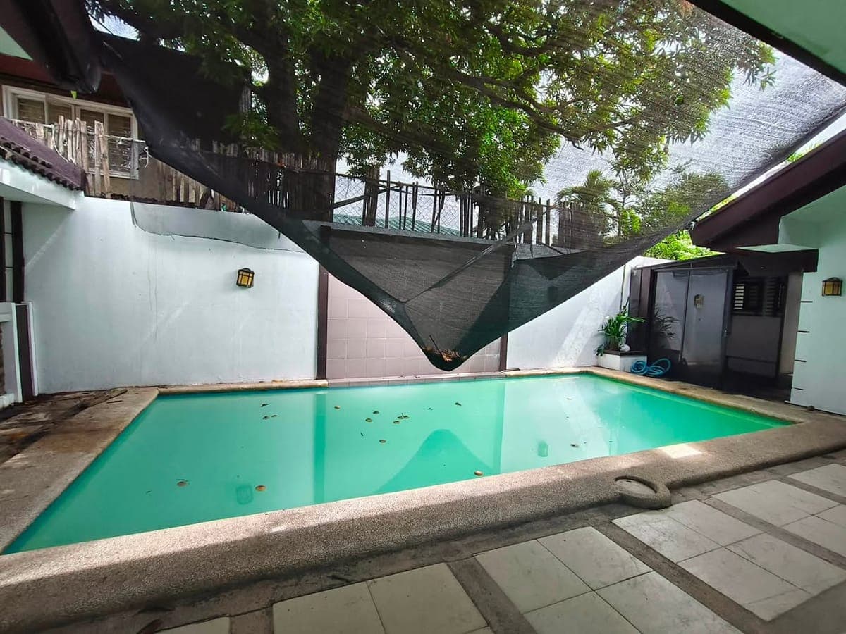 BUNGALOW HOUSE FOR RENT WITH SWIMMING POOL IN BF HOMES PARANAQUE - photo 3