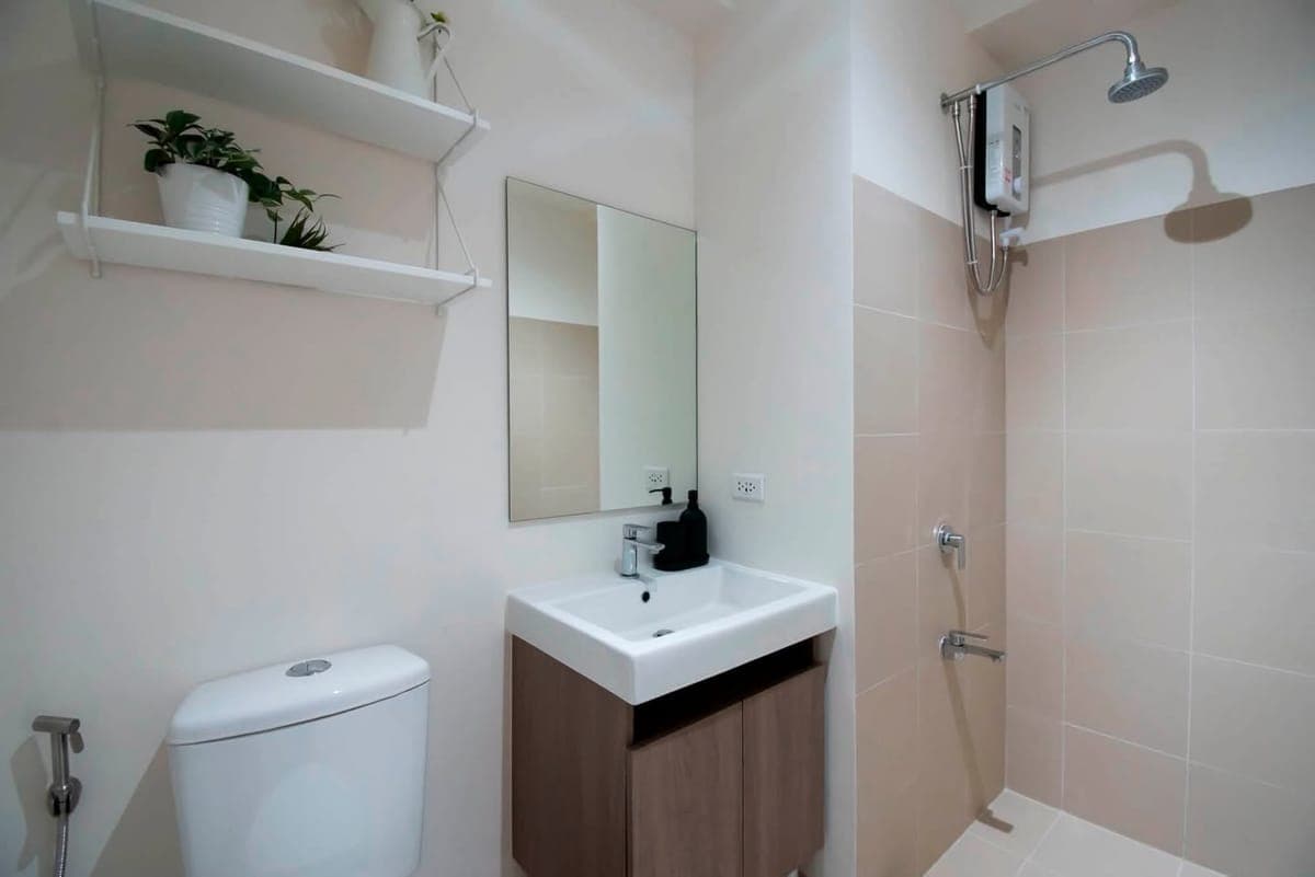 For rent - East Bay Residences - photo 4