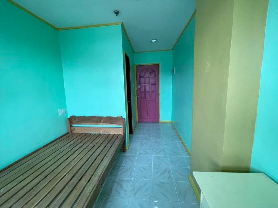 ROOM FOR RENT - photo 1