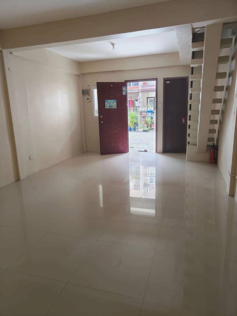 🏡 FOR RENT – UNFURNISHED TOWNHOUSE - photo 2
