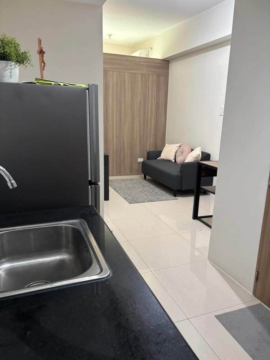 FIELD RESIDENCES : FOR RENT - photo 2
