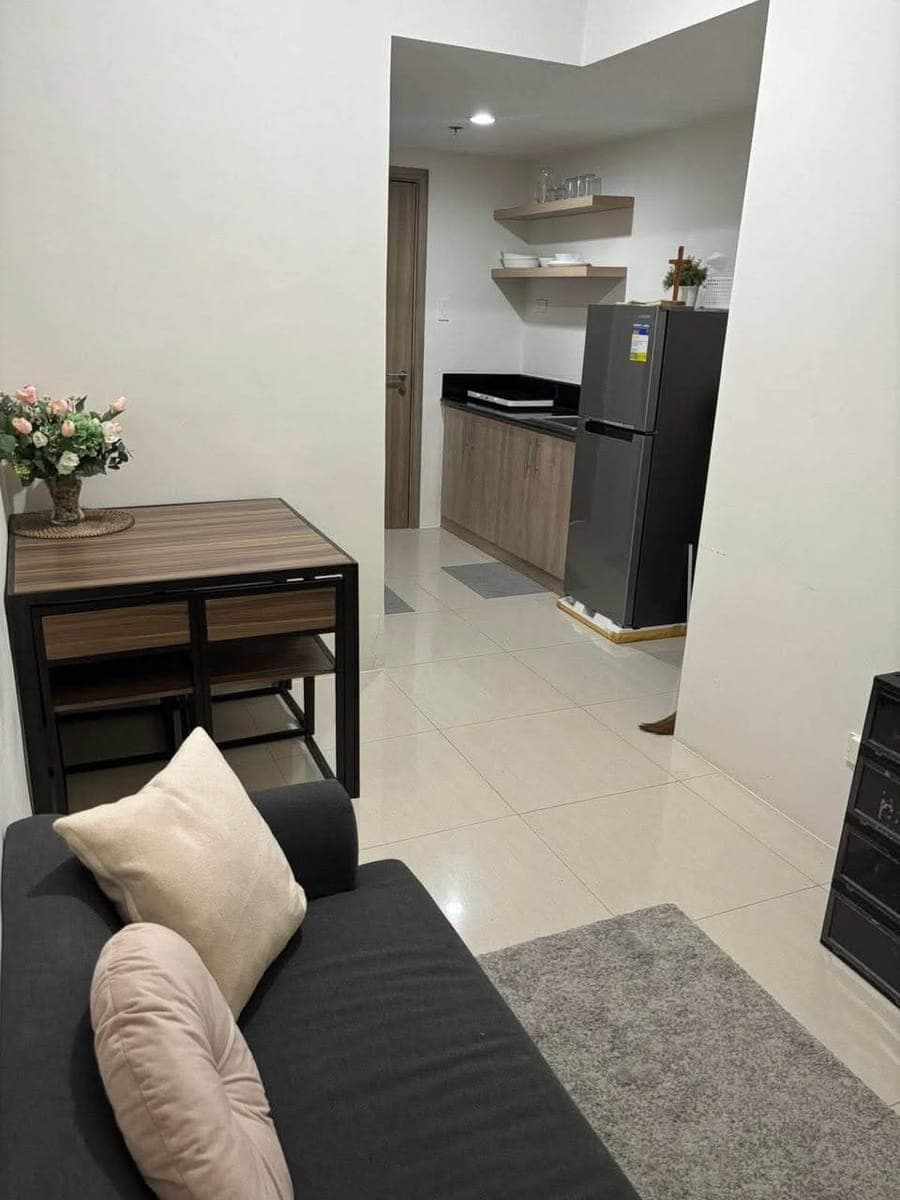 FIELD RESIDENCES : FOR RENT - photo 3