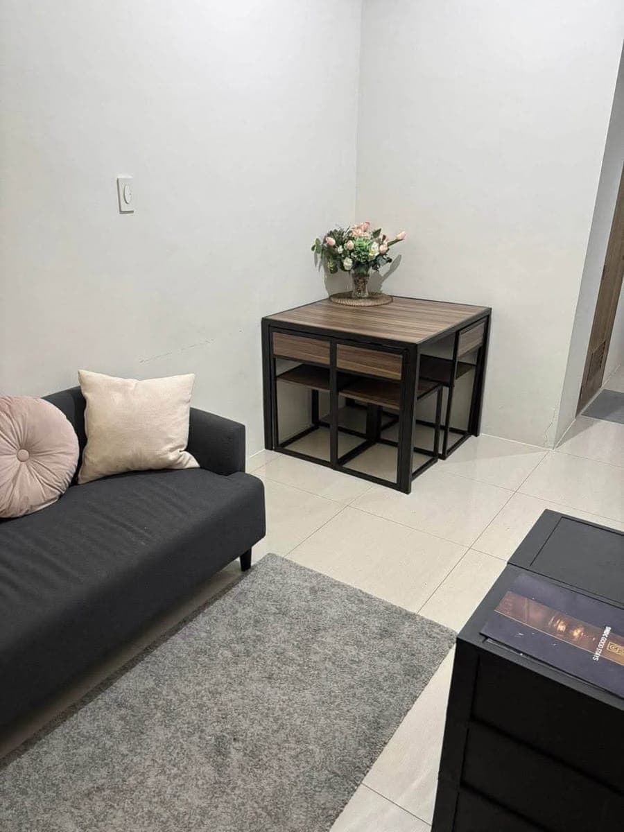 FIELD RESIDENCES : FOR RENT - photo 4