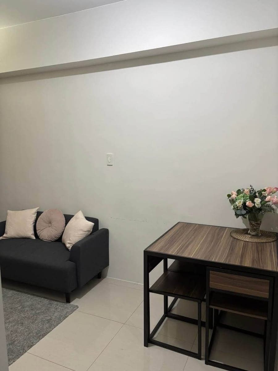 FIELD RESIDENCES : FOR RENT - photo 5