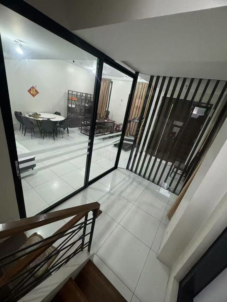 🏠 TOWNHOUSE FOR RENT - photo 1