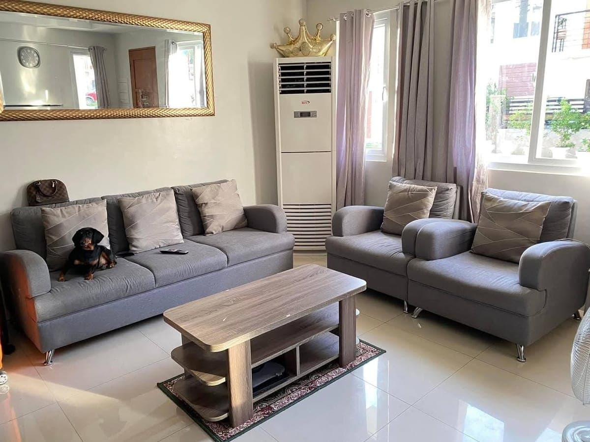 FOR  RENT HOUSE AND LOT - photo 2