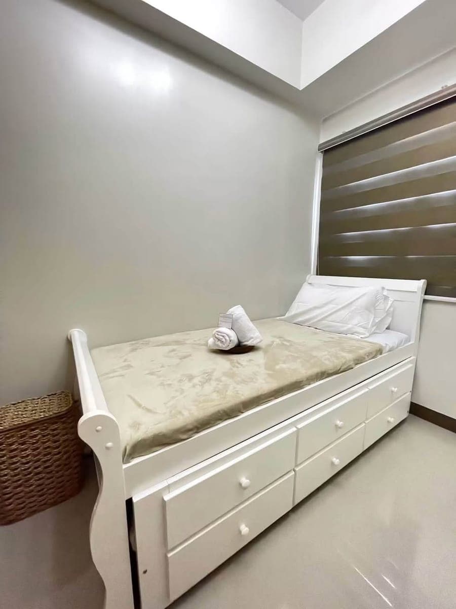 BLOOM RESIDENCES 2BR FOR RENT FULLY FURNISHED 23,000/month - photo 4