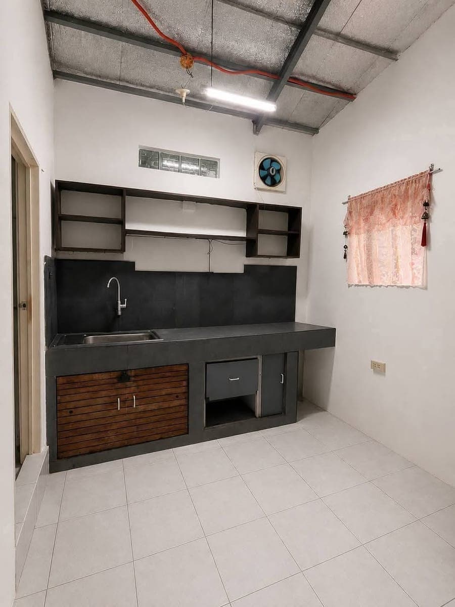 HOUSE FOR RENT 20K PER MONTH near UE Caloocan 🏘️ - photo 5