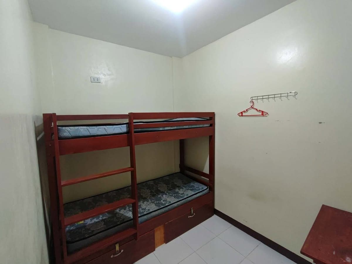 ROOM/BEDSPACE FOR RENT GOODFOR2 GIRLS ONLY WITH BED AND FAN NSA 5K IF OCCUPY IF BEDSPACE 2500 PERHEA... - photo 3