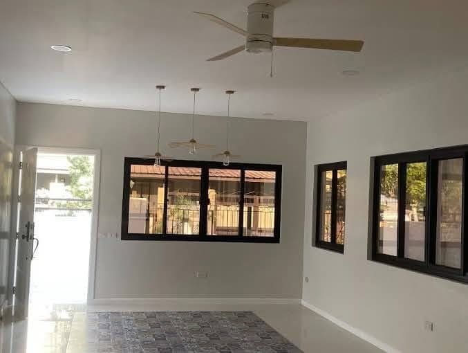 For Rent:House & Lot - photo 2