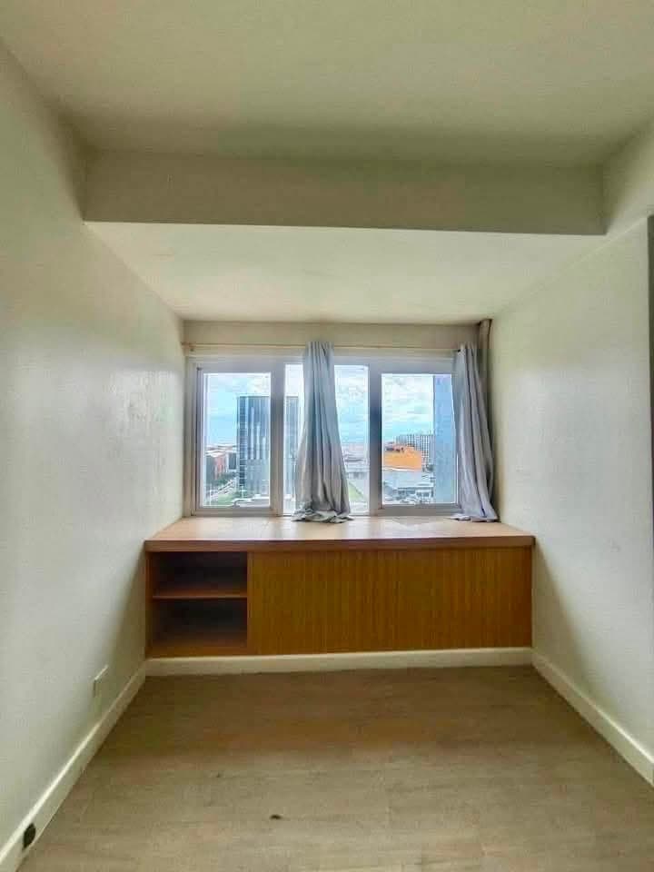 30K MONTHLY | 1-BEDROOM UNIT WITH BALCONY AT PIXEL RESIDENCES‼️ - photo 1