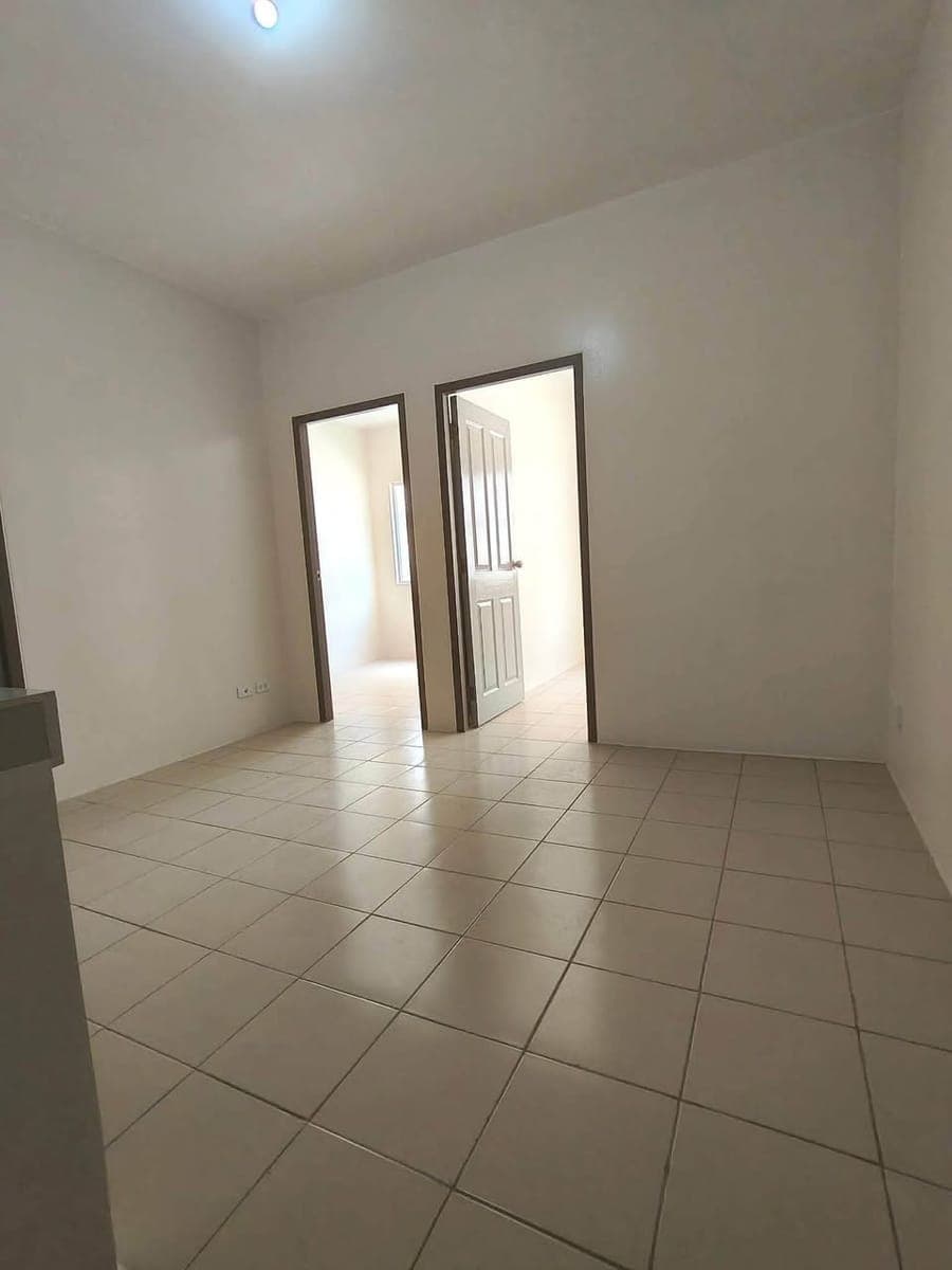✅2  Bedroom Condo Bare unit for Rent at Alta Spatial Valenzuela locaed along Karuhatan Road. - photo 3