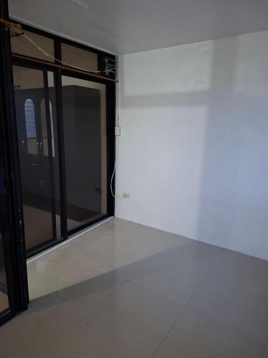 House for rent - photo 1