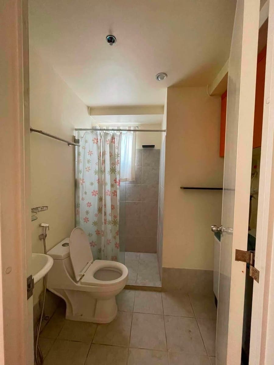Condo Unit For Rent - photo 3