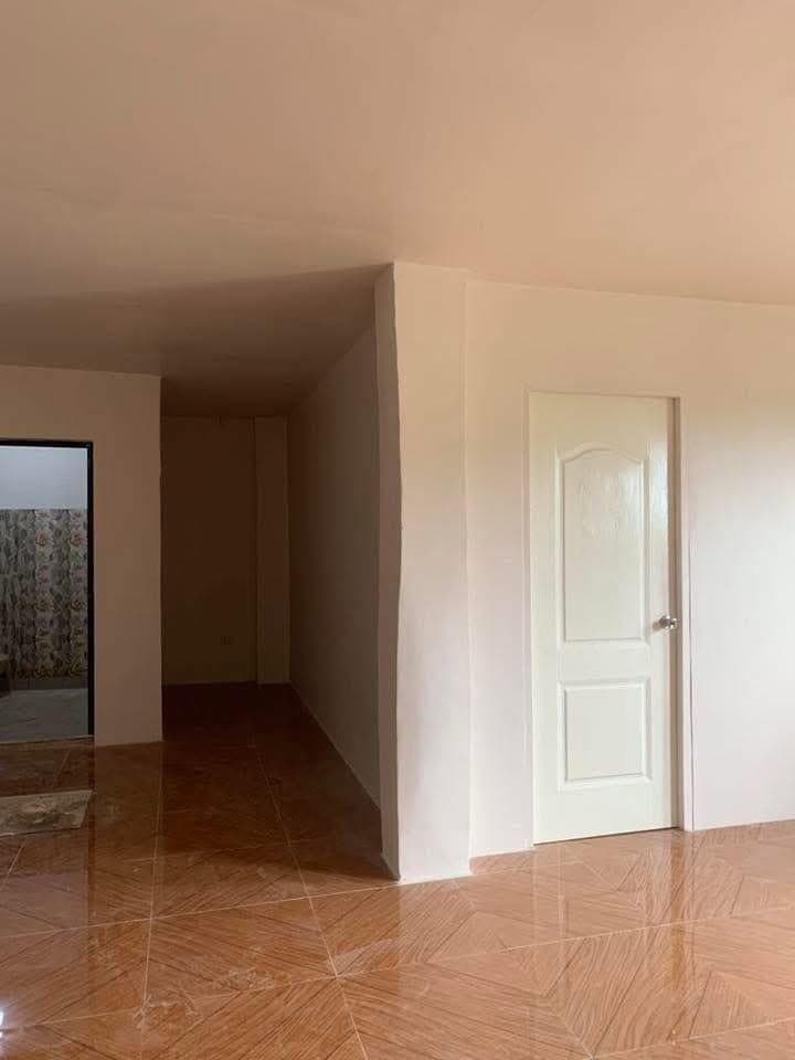 Apartment For rent. 3rd floor with 1 bedroom Big sala. 12.500 monthly 2 months deposit 1 month advan... - photo 3