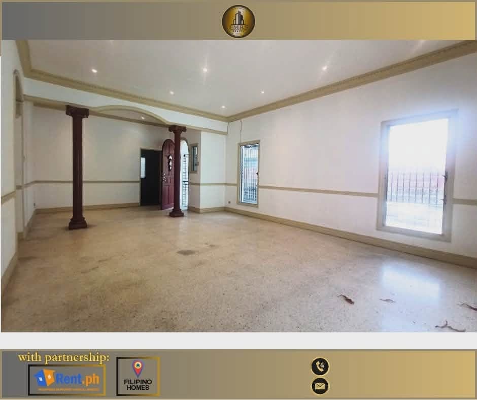 🏡 FOR RENT | 4-CAR GARAGE HOME PERFECT FOR BUSINESS, OFFICE & STORAGE USE - photo 1