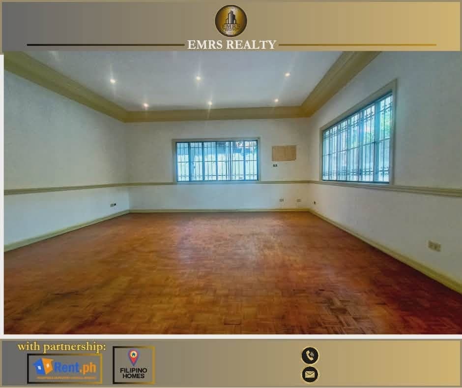 🏡 FOR RENT | 4-CAR GARAGE HOME PERFECT FOR BUSINESS, OFFICE & STORAGE USE - photo 4